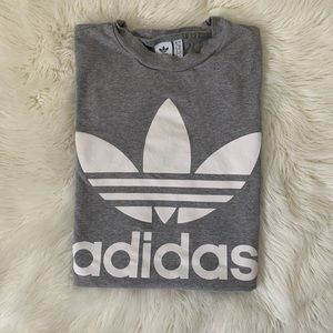 Adidas oversized women’s shirt. Like new!! Size S